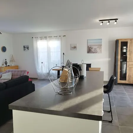 Maison Lumineuse 3 Ch Avec Jardin, 600m Plage, Wifi, Parking, 6 Pers - - Fr-1-778-16